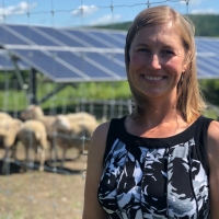 Sarah Carson headshot